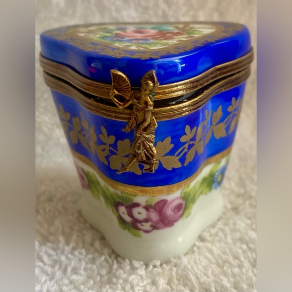NWT Vintage LIMOGES FRANCE SMALL TRINKET BOX - Picture 1 of 7